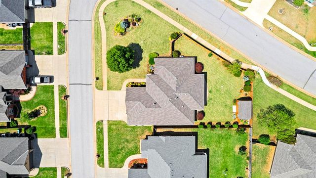 2100 Hackberry Creek Avenue, Yukon, OK 73099