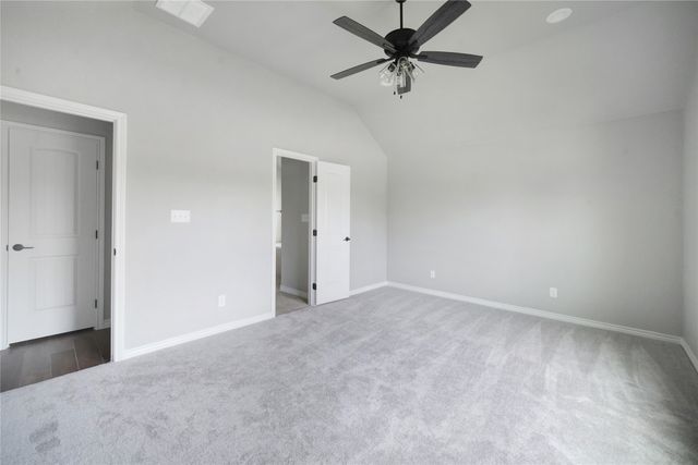 1607 W College, Jacksboro, TX 76458