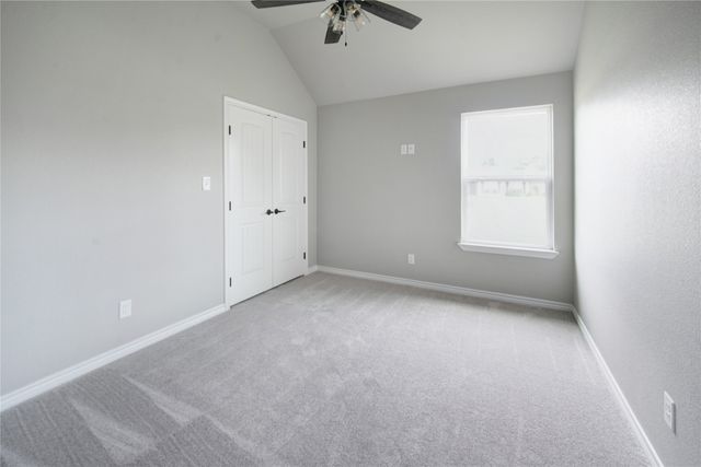 1607 W College, Jacksboro, TX 76458