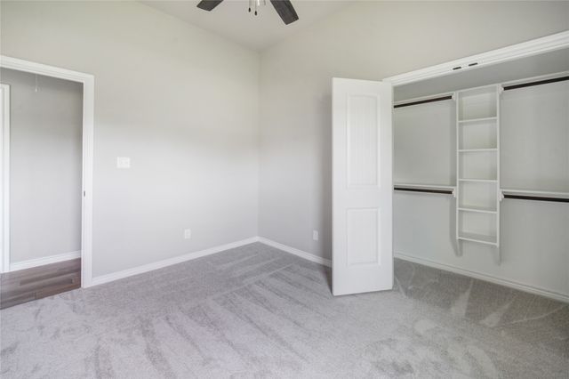 1607 W College, Jacksboro, TX 76458