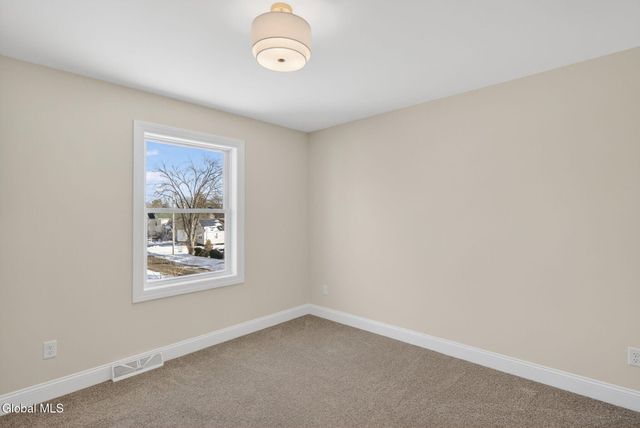 1049 Laura Street, Rotterdam, NY 12306