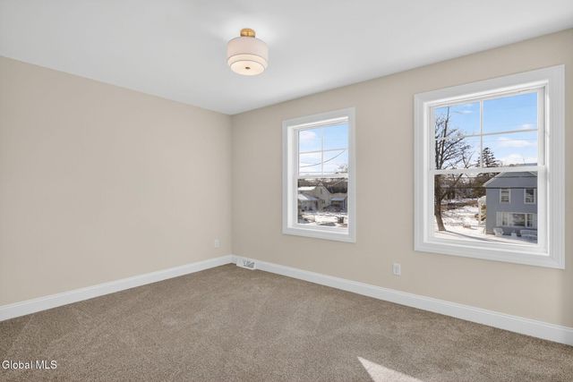 1049 Laura Street, Rotterdam, NY 12306