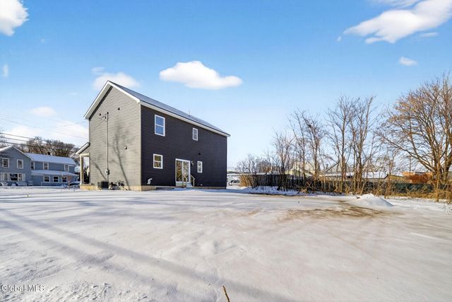 1049 Laura Street, Rotterdam, NY 12306