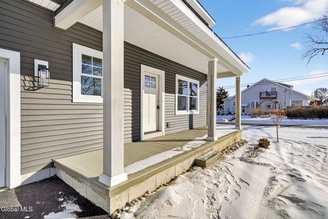 1049 Laura Street, Rotterdam, NY 12306