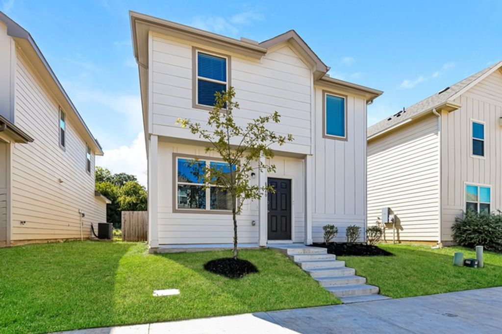 5640 Willamette Drive, Fort Worth, TX 76119