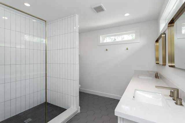 1834 Norcrest Drive, Houston, TX 77055