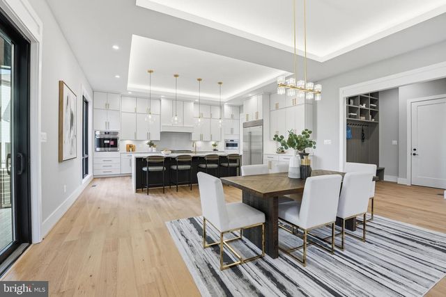 1715 MAXWELL CT, Mclean, VA 22101