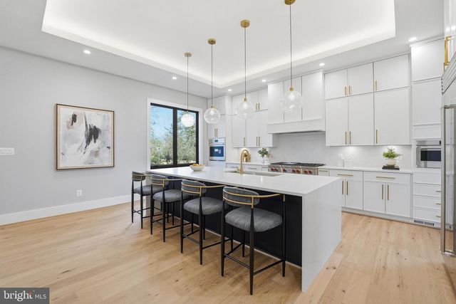 1715 MAXWELL CT, Mclean, VA 22101