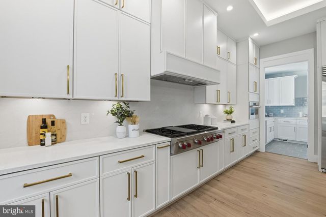 1715 MAXWELL CT, Mclean, VA 22101