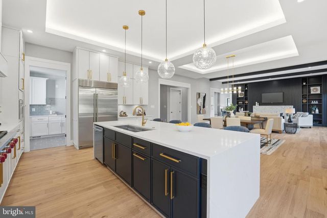 1715 MAXWELL CT, Mclean, VA 22101