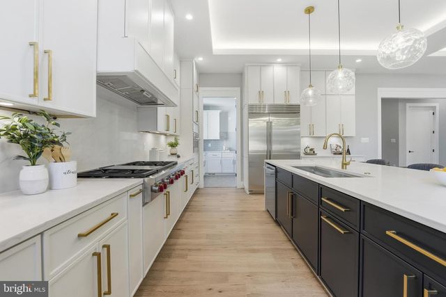 1715 MAXWELL CT, Mclean, VA 22101