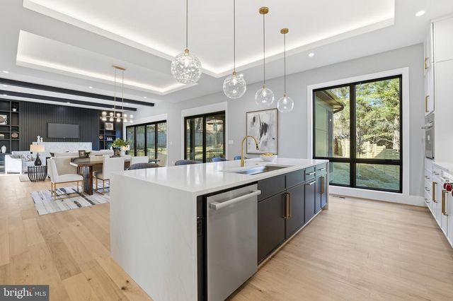 1715 MAXWELL CT, Mclean, VA 22101