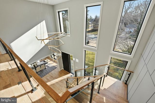 1715 MAXWELL CT, Mclean, VA 22101