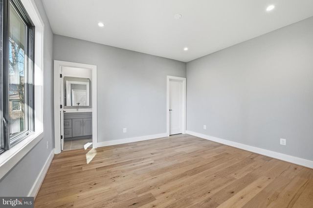 1715 MAXWELL CT, Mclean, VA 22101