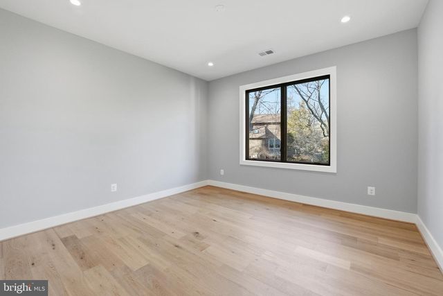 1715 MAXWELL CT, Mclean, VA 22101