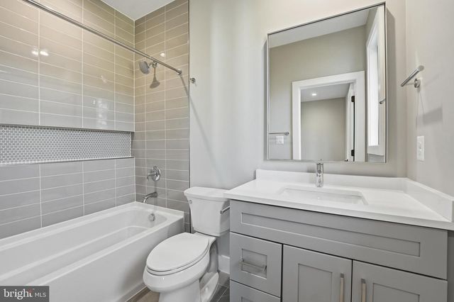 1715 MAXWELL CT, Mclean, VA 22101