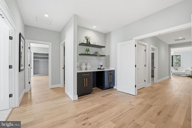 1715 MAXWELL CT, Mclean, VA 22101