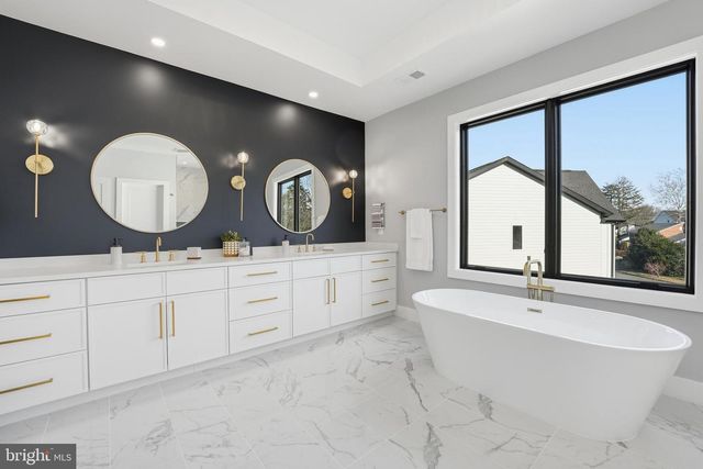 1715 MAXWELL CT, Mclean, VA 22101