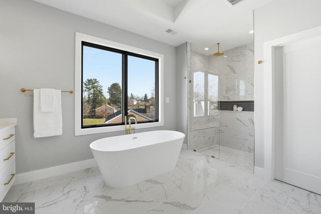 1715 MAXWELL CT, Mclean, VA 22101