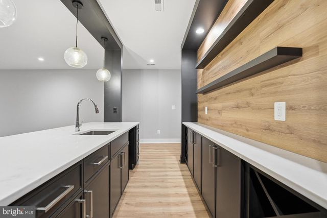 1715 MAXWELL CT, Mclean, VA 22101