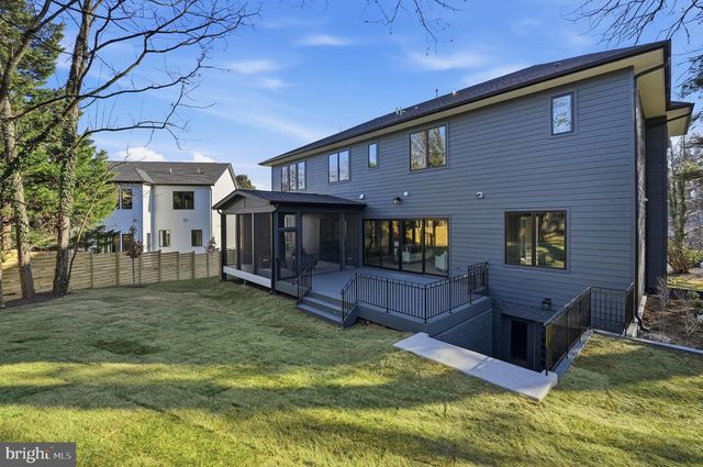 1715 MAXWELL CT, Mclean, VA 22101