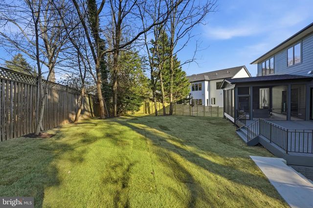 1715 MAXWELL CT, Mclean, VA 22101