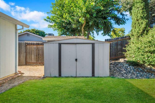 6810 Blue Duck Way, Sacramento, CA 95842