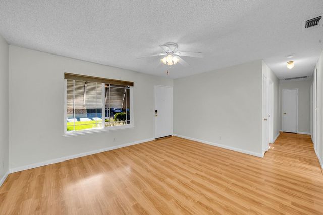 6810 Blue Duck Way, Sacramento, CA 95842