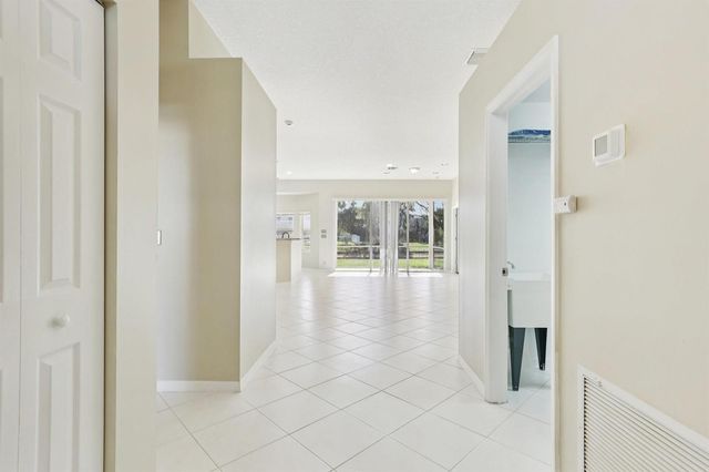 3746 Old Lighthouse Circle, Wellington, FL 33414