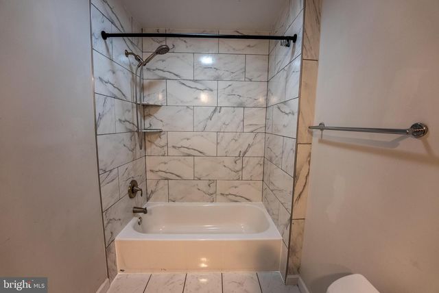 8209 MOCKINGBIRD DR, Annandale, VA 22003