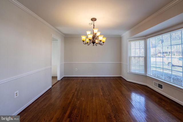 8209 MOCKINGBIRD DR, Annandale, VA 22003