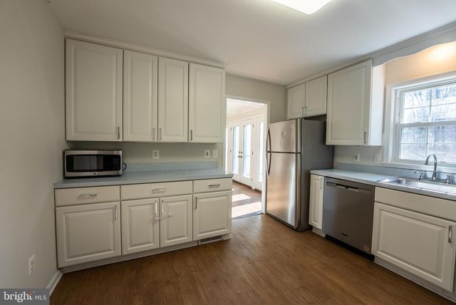 8209 MOCKINGBIRD DR, Annandale, VA 22003