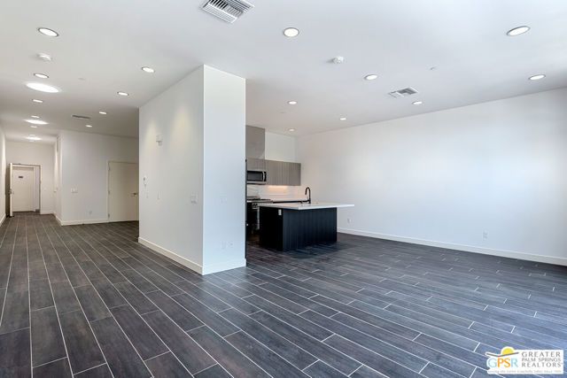 111 N Palm Canyon Drive 201, Palm Springs, CA 92262