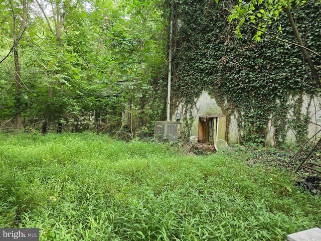 1021 POSSUM LN, Leesport, PA 19533