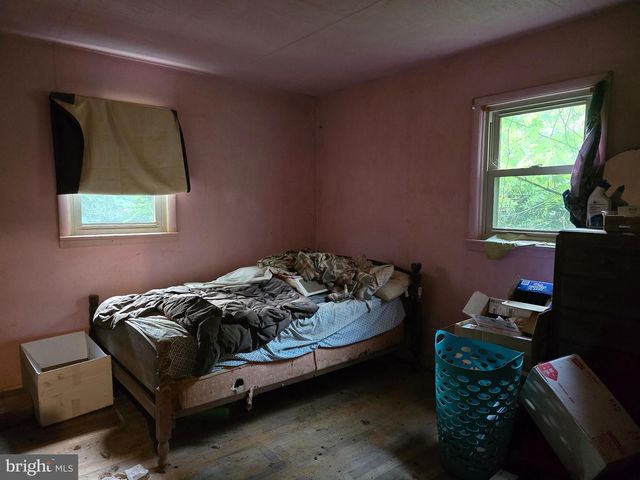 1021 POSSUM LN, Leesport, PA 19533