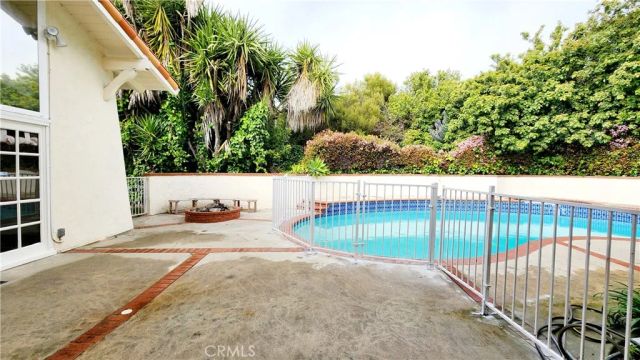6327 Sattes Drive, Rancho Palos Verdes, CA 90275