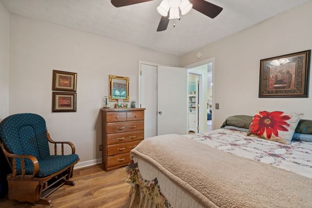133 Brookside Pt, Springfield, TN 37172