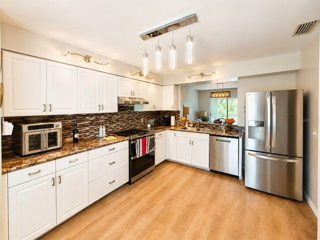 6101 34TH STREET W 7H, Bradenton, FL 34210