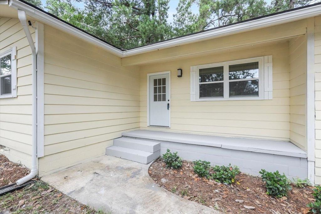 2916 JIm Lee Road, Tallahassee, FL 32301