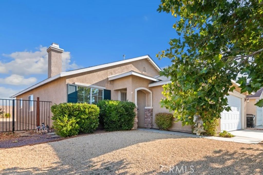 12050 Goldoak Court, Victorville, CA 92392
