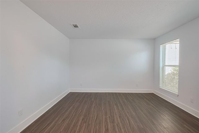 7926 Jonquil Drive, Texas City, TX 77591