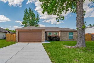 7926 Jonquil Drive, Texas City, TX 77591