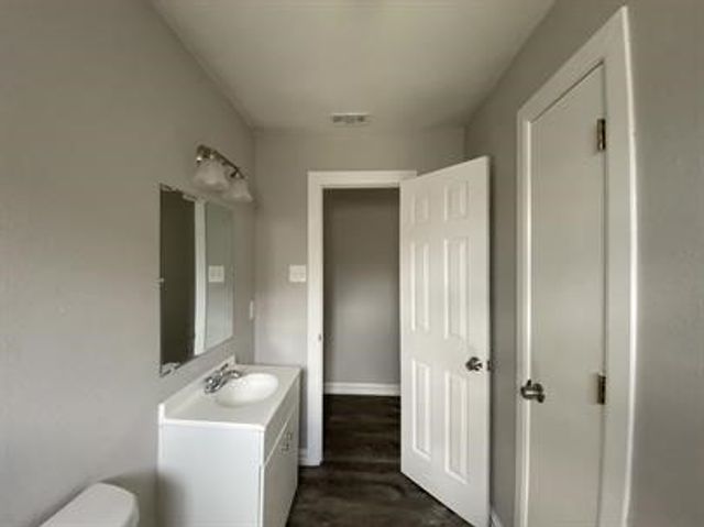 1124 F Avenue, Plano, TX 75074