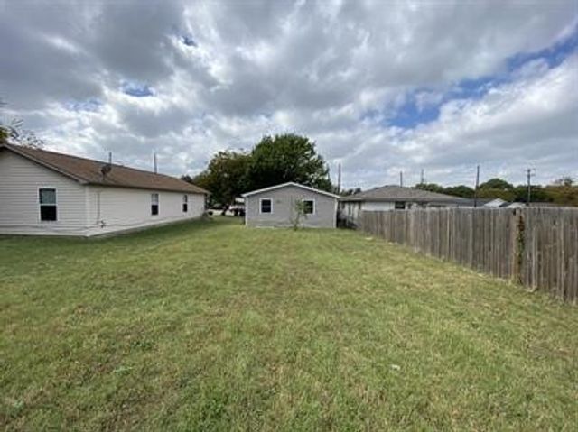 1124 F Avenue, Plano, TX 75074