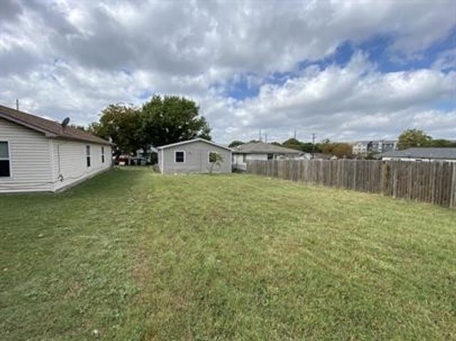 1124 F Avenue, Plano, TX 75074