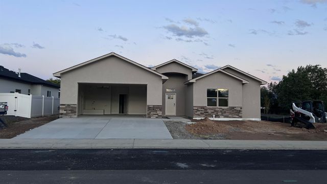 426 Clear Creek Drive, Grand Junction, CO 81504