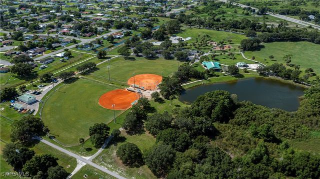 2001 E 5th ST, Lehigh Acres, FL 33936