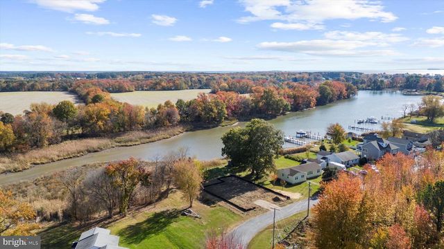 203 RIVERSIDE DR, Chester, MD 21619