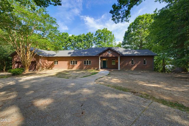 1113 Falling Stream, Sanford, NC 27332