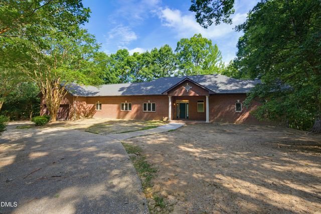 1113 Falling Stream, Sanford, NC 27332